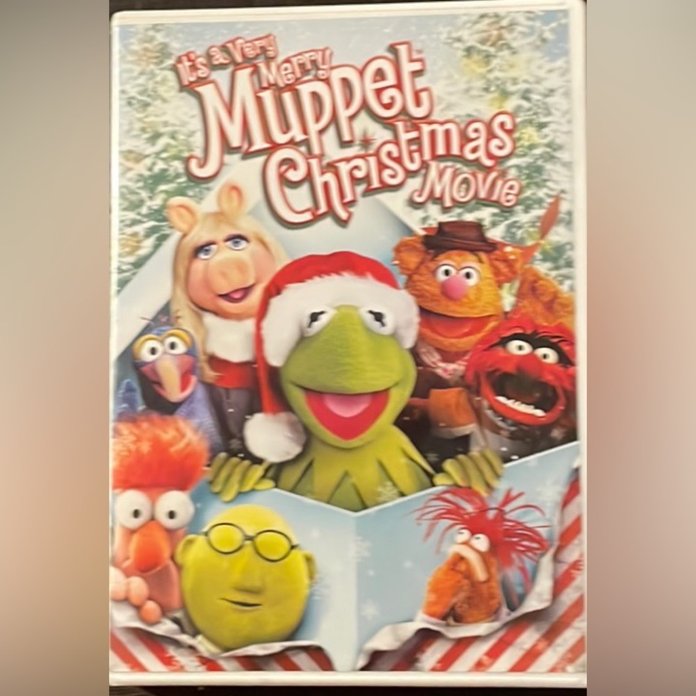 It’s a very merry muppet Christmas movie